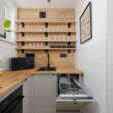 Cozy Near Zlote Tarasy By Renters * ורשה